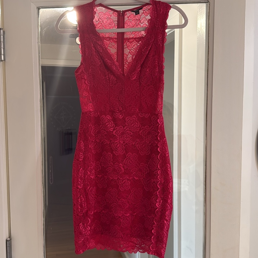 Women's Pink Lace Guess Dress size XS new without tags